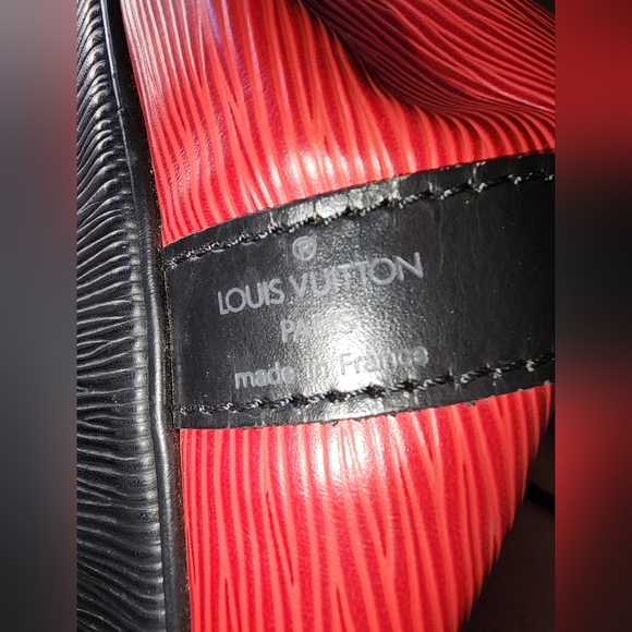 Louis Vuitton Noe Bucket Bag ❤️🖤 - Picture 7 of 16